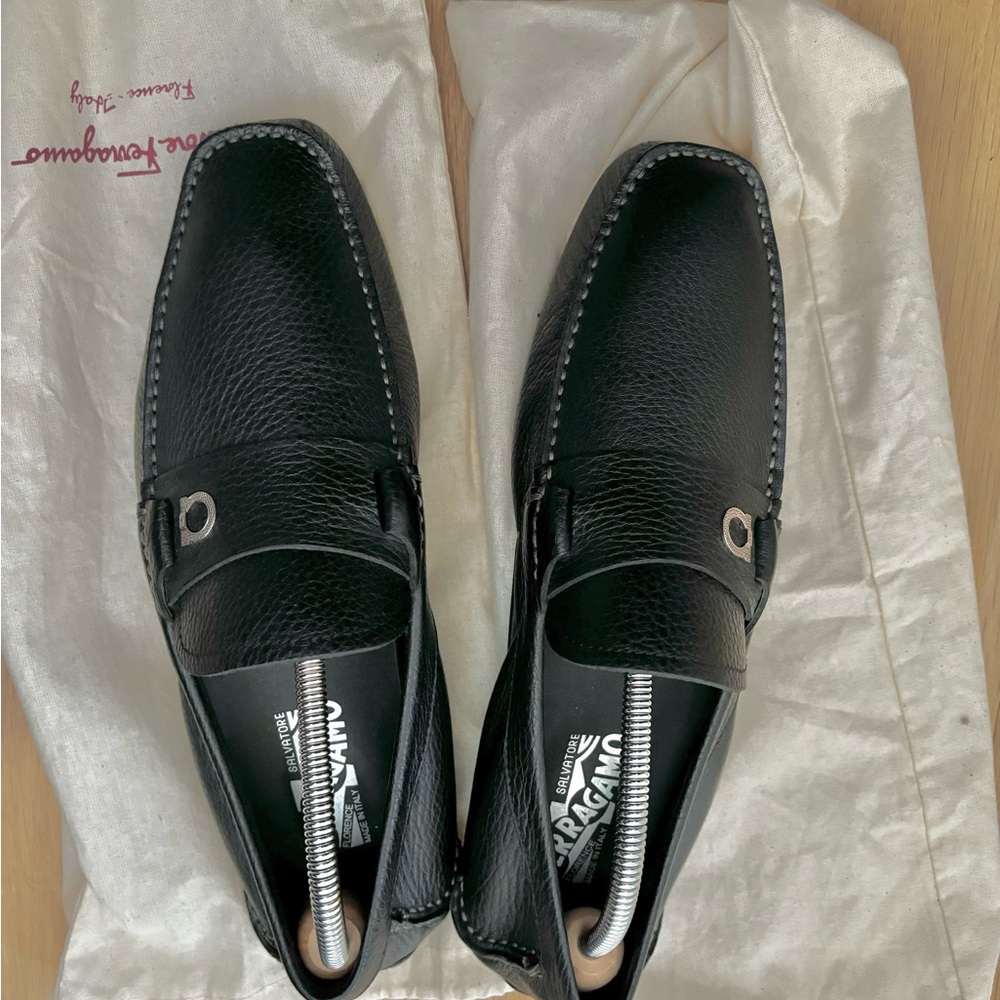 MENS Ferragamo shoes- worn once.